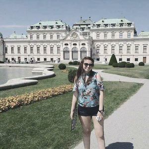 Meet your Posher, Danyela